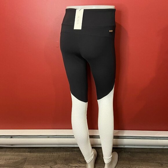 Alala Women's Black/White Wavy Tight Leggings - NWT - Picture 4 of 6